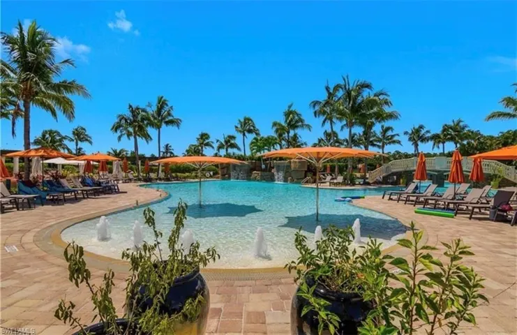 9826  Giaveno  CIR, Naples, FL 34113
