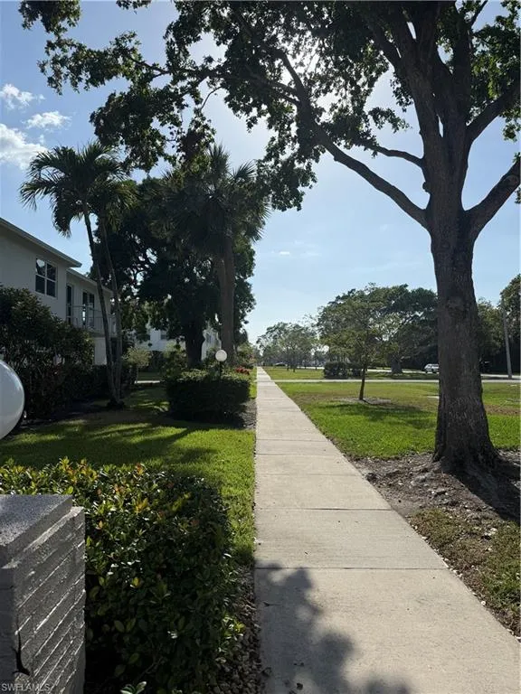 530 Broad AVE, Naples, FL 34102,225041439