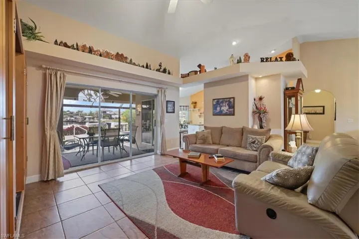 2508 Sw 25th St, Cape Coral, Florida 33904