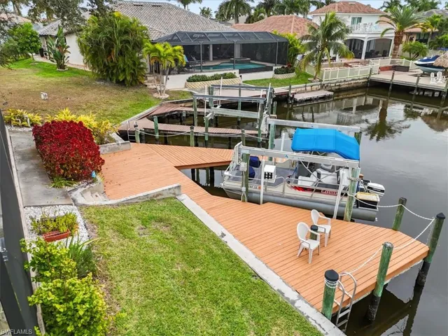 2508 Sw 25th St, Cape Coral, Florida 33904