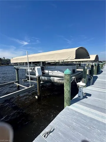 Dock with Boat lift