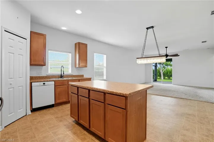 1413 SW 19th  PL, Cape Coral, FL 33991
