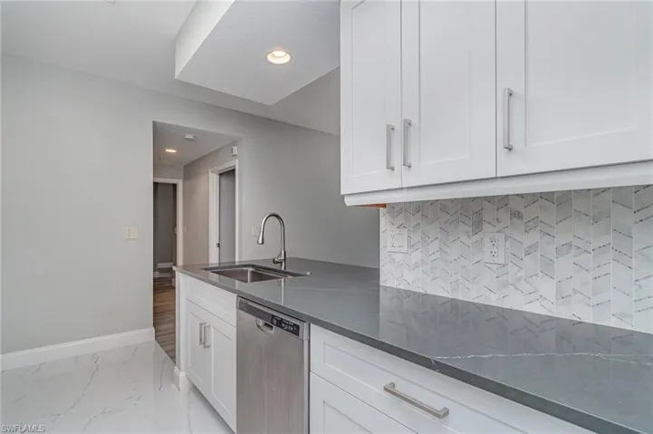 4710 Saint Croix Ln 217, Naples, Florida 34109