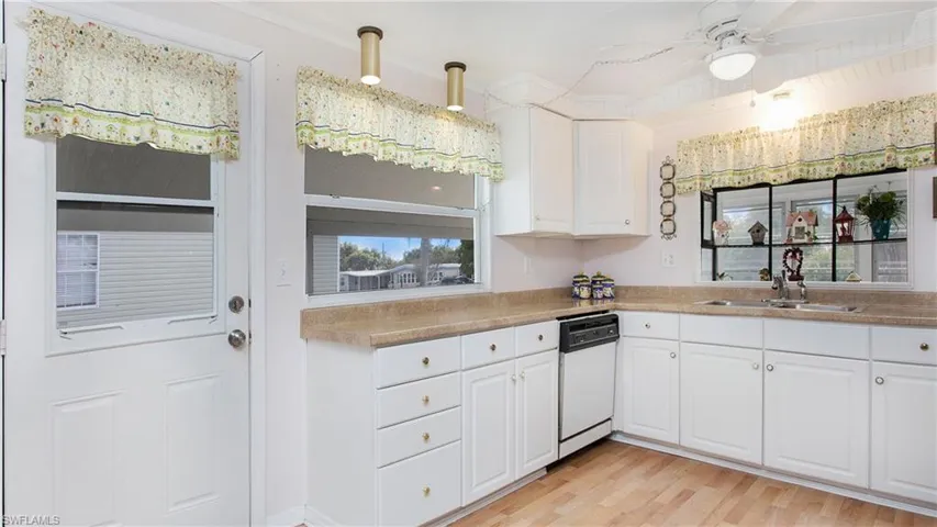 241  Indian Key  LN, Naples, FL 34114