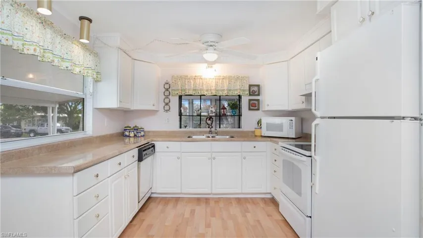241  Indian Key  LN, Naples, FL 34114