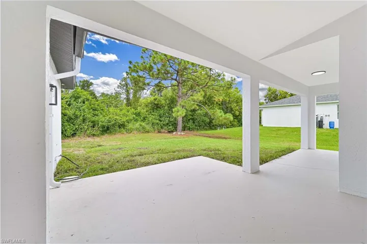 large cover area in the porch in the back
