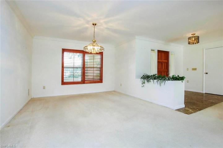 More formal dining and entry