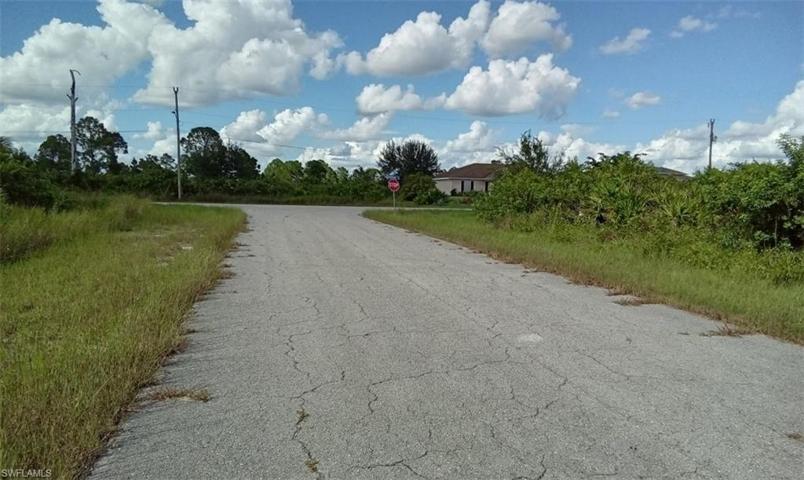372 Cratsley AVE S, LEHIGH ACRES FL 33974