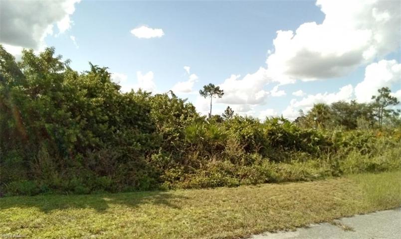 372 Cratsley AVE S, LEHIGH ACRES FL 33974
