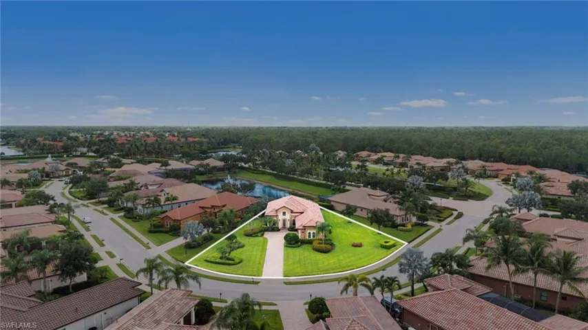 6347 Serano Way, Naples, Florida 34113
