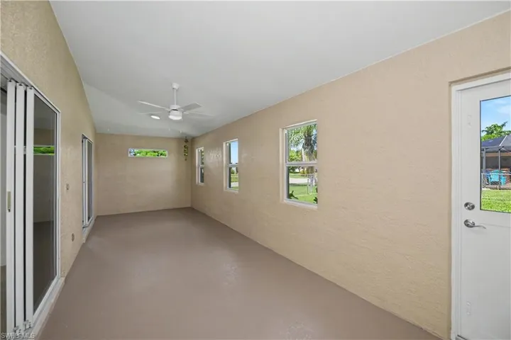 figure 280 sq feet additional to the home with this constructed Florida room.