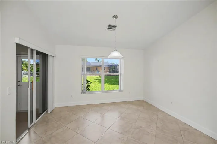 1101 Se 14th Ter, Cape Coral, Florida 33990