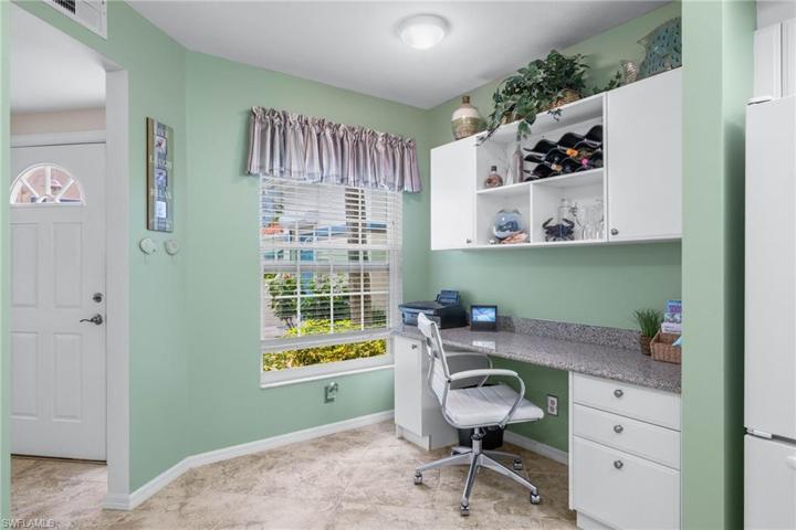 Office area off of kitchen