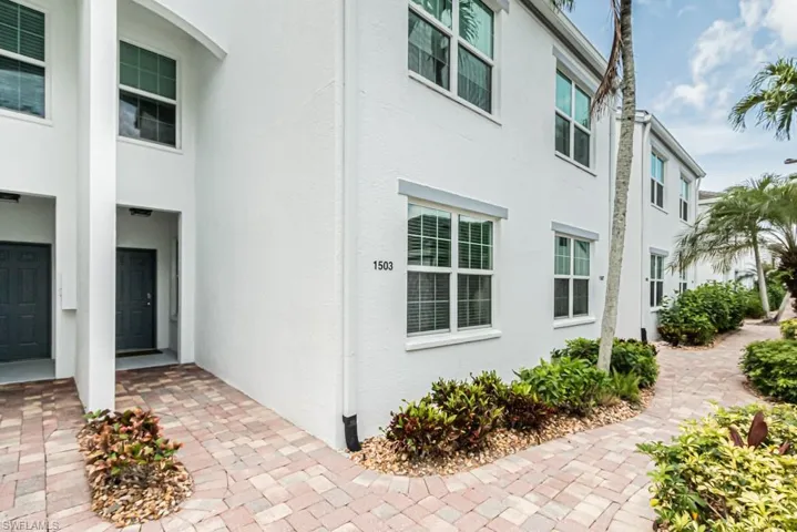 ENTRY TO CONDO