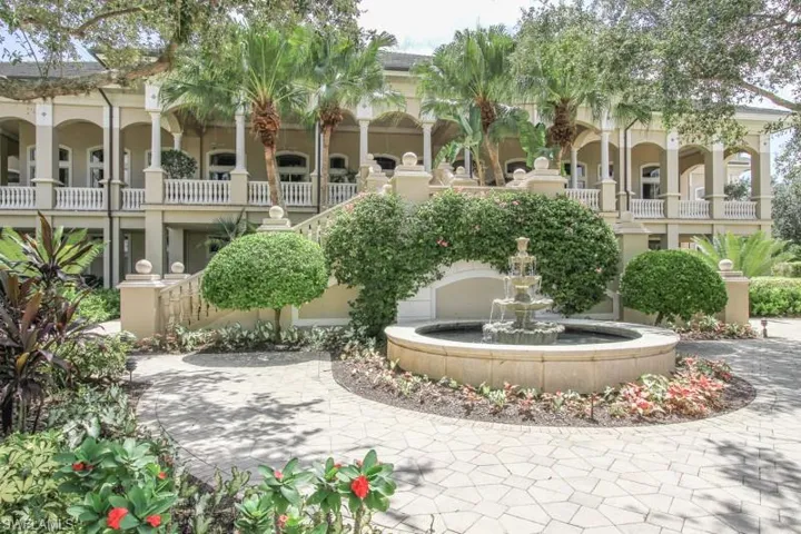 BACK OF THE STRAND COUNTRY CLUB