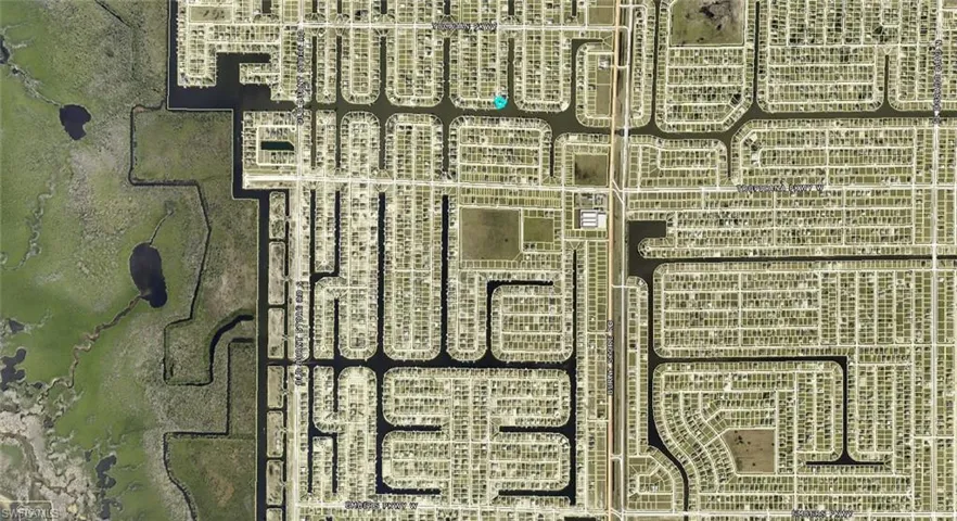 Map of neighborhood and view of the 7 islands