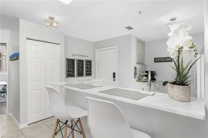 Open kitchen with breakfast bar