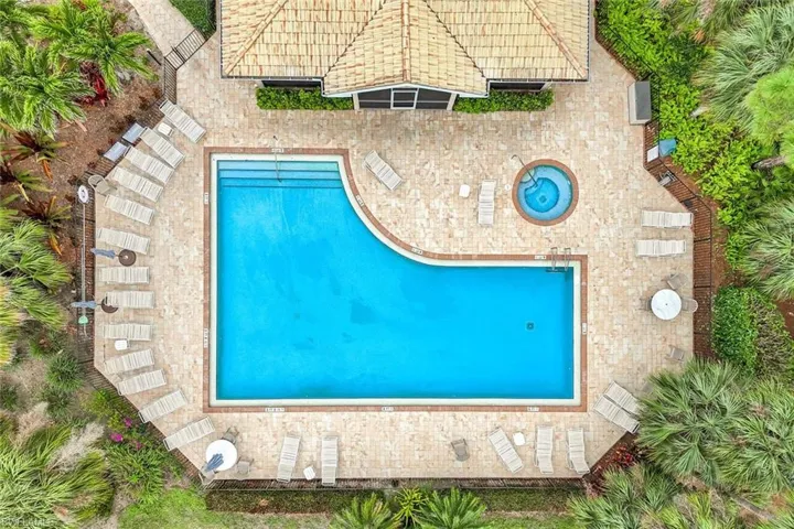 14980  Lake House  LN, Naples, FL 34110