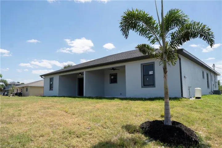 2436/2438  Venice N AVE, Lehigh Acres, FL 33971