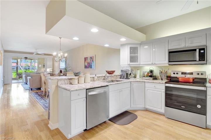 2345 Magnolia LN # 6701, NAPLES FL 34112