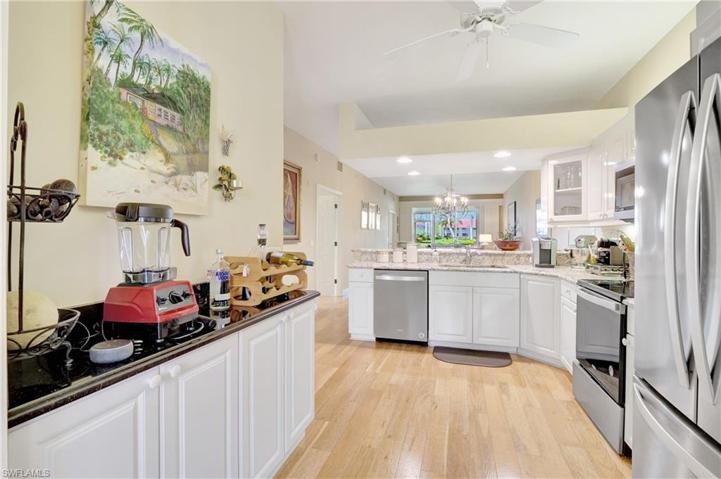 2345 Magnolia LN # 6701, NAPLES FL 34112