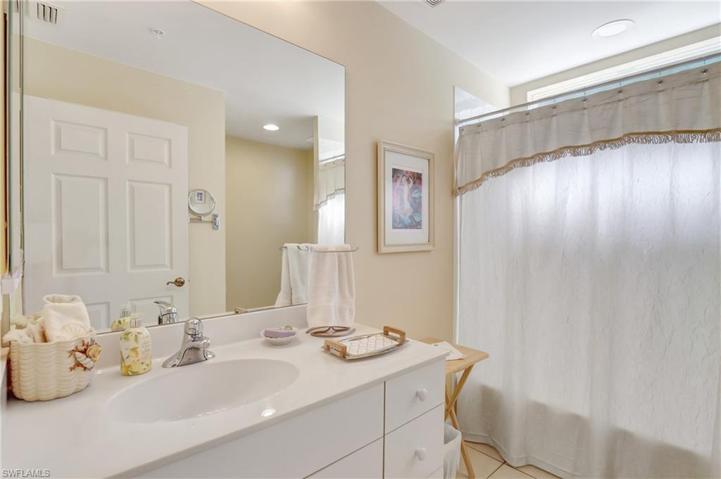 2345 Magnolia LN # 6701, NAPLES FL 34112