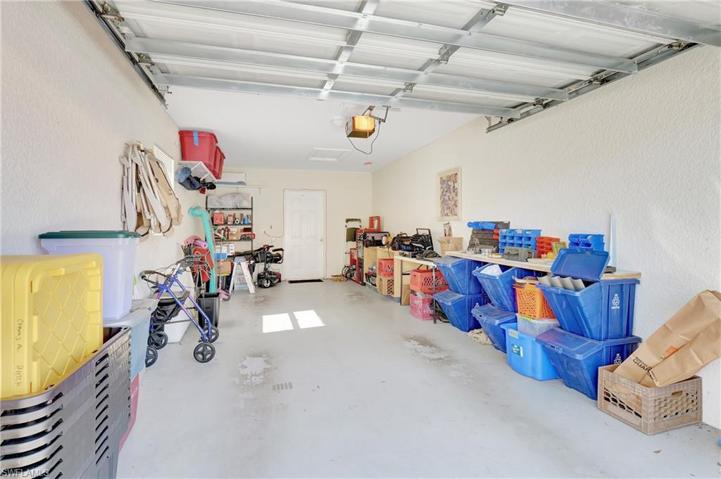 2345 Magnolia LN # 6701, NAPLES FL 34112