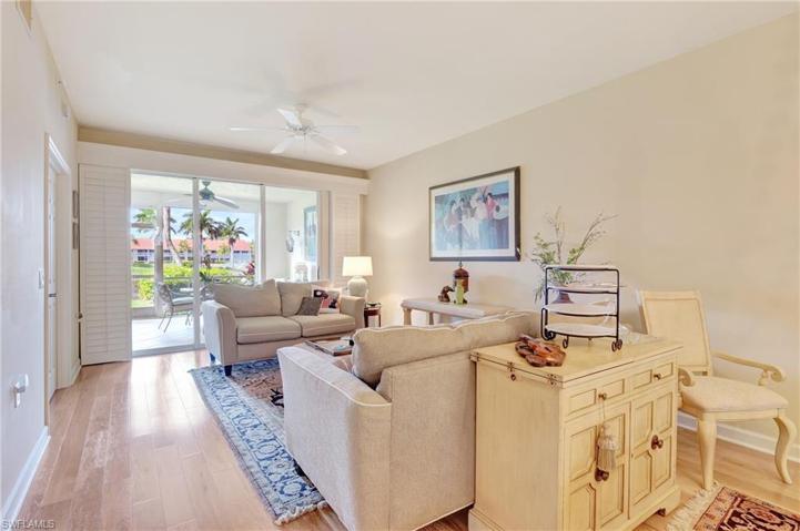 2345 Magnolia LN # 6701, NAPLES FL 34112