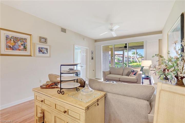 2345 Magnolia LN # 6701, NAPLES FL 34112
