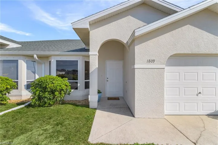 1813/1809 Andalusia Blvd, Cape Coral, Florida 33909