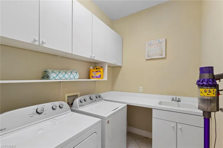 12535  Wildcat Cove  CIR, Estero, FL 33928