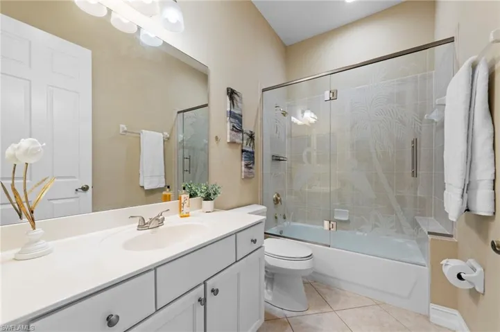 12535  Wildcat Cove  CIR, Estero, FL 33928