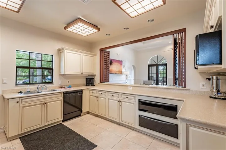 5781  Cape Harbour  DR, Cape Coral, FL 33914