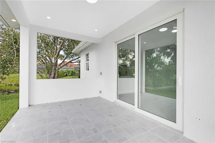 3646  70th NE AVE, Naples, FL 34120