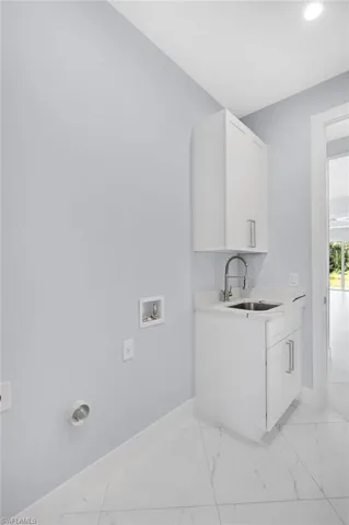 3646  70th NE AVE, Naples, FL 34120
