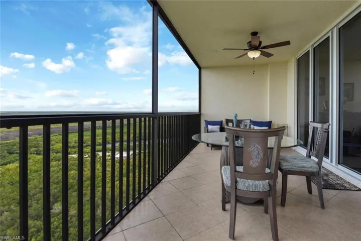 1065 Borghese Ln 2003, Naples, Florida 34114