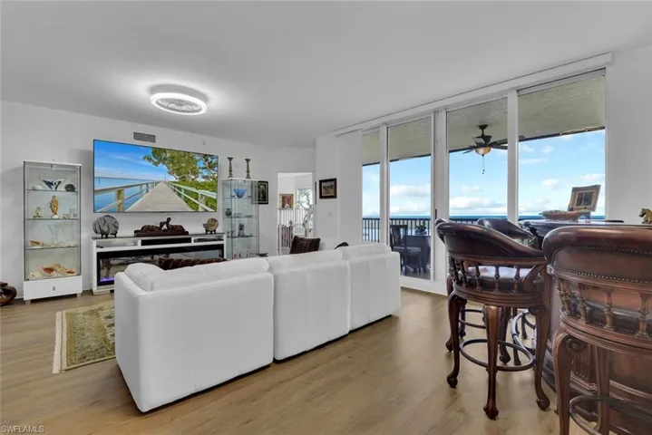 1065 Borghese Ln 2003, Naples, Florida 34114