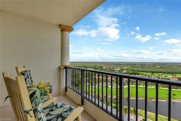 1065 Borghese Ln 2003, Naples, Florida 34114