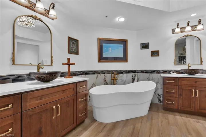 1065 Borghese Ln 2003, Naples, Florida 34114