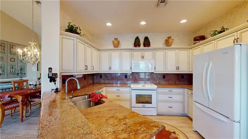 9300  Bayberry  BEND, Fort Myers, FL 33908