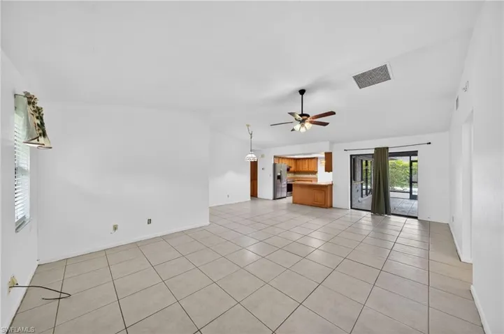 2233 Sw 4th St, Cape Coral, Florida 33991