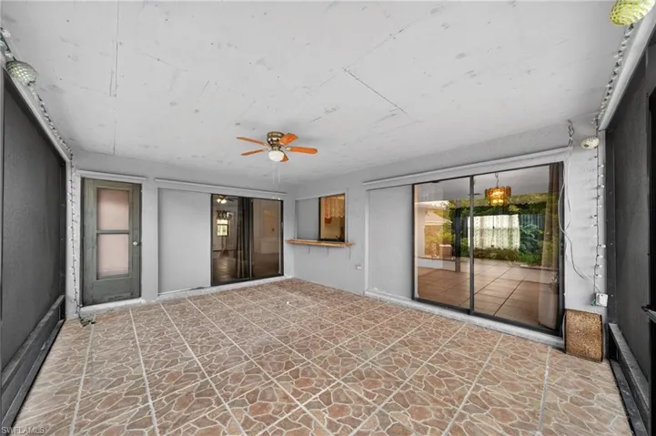 2233 Sw 4th St, Cape Coral, Florida 33991