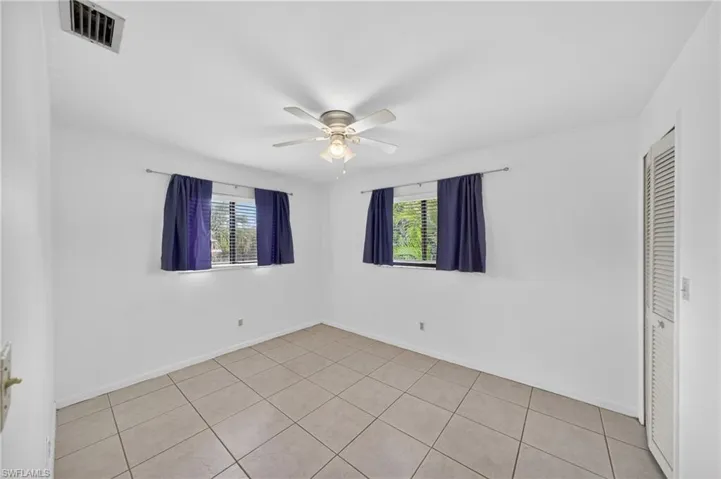 2233 Sw 4th St, Cape Coral, Florida 33991