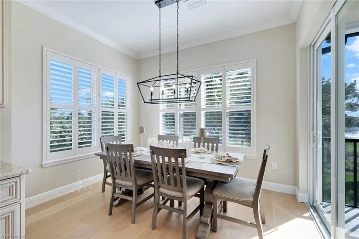 Bright and Sunny Breakfast Room