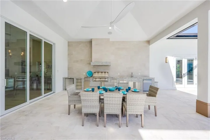 590 Carica Rd, Naples, Florida 34108