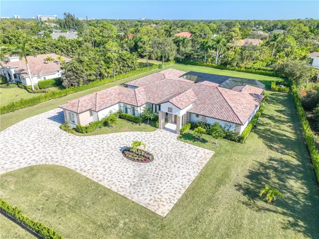 590 Carica Rd, Naples, Florida 34108
