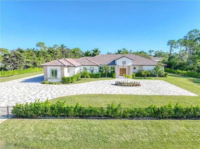 590 Carica Rd, Naples, Florida 34108
