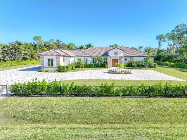 590 Carica Rd, Naples, Florida 34108