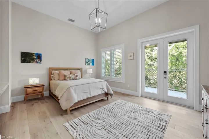 590 Carica Rd, Naples, Florida 34108