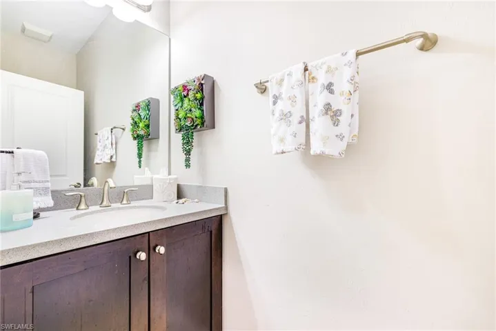 1359  Artesia E DR, Naples, FL 34113